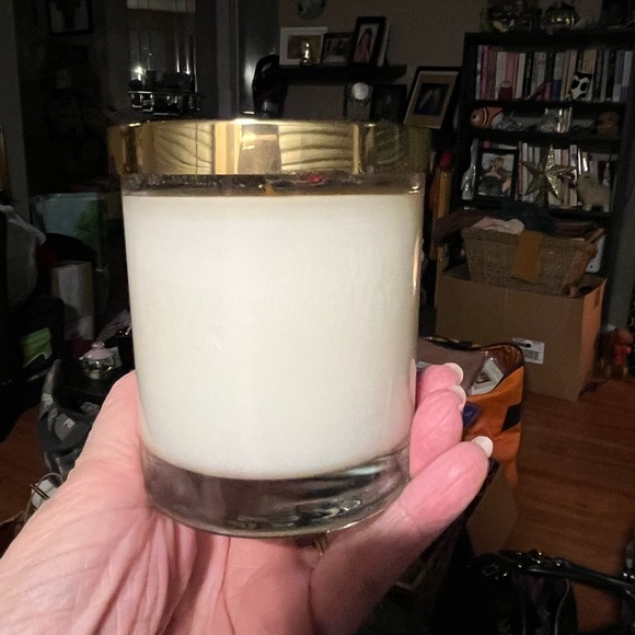 Jean Patou Vintge  Perfumed Candle 6.1 oz   No box!  Rare and Discontinued. New! - Picture 2 of 4